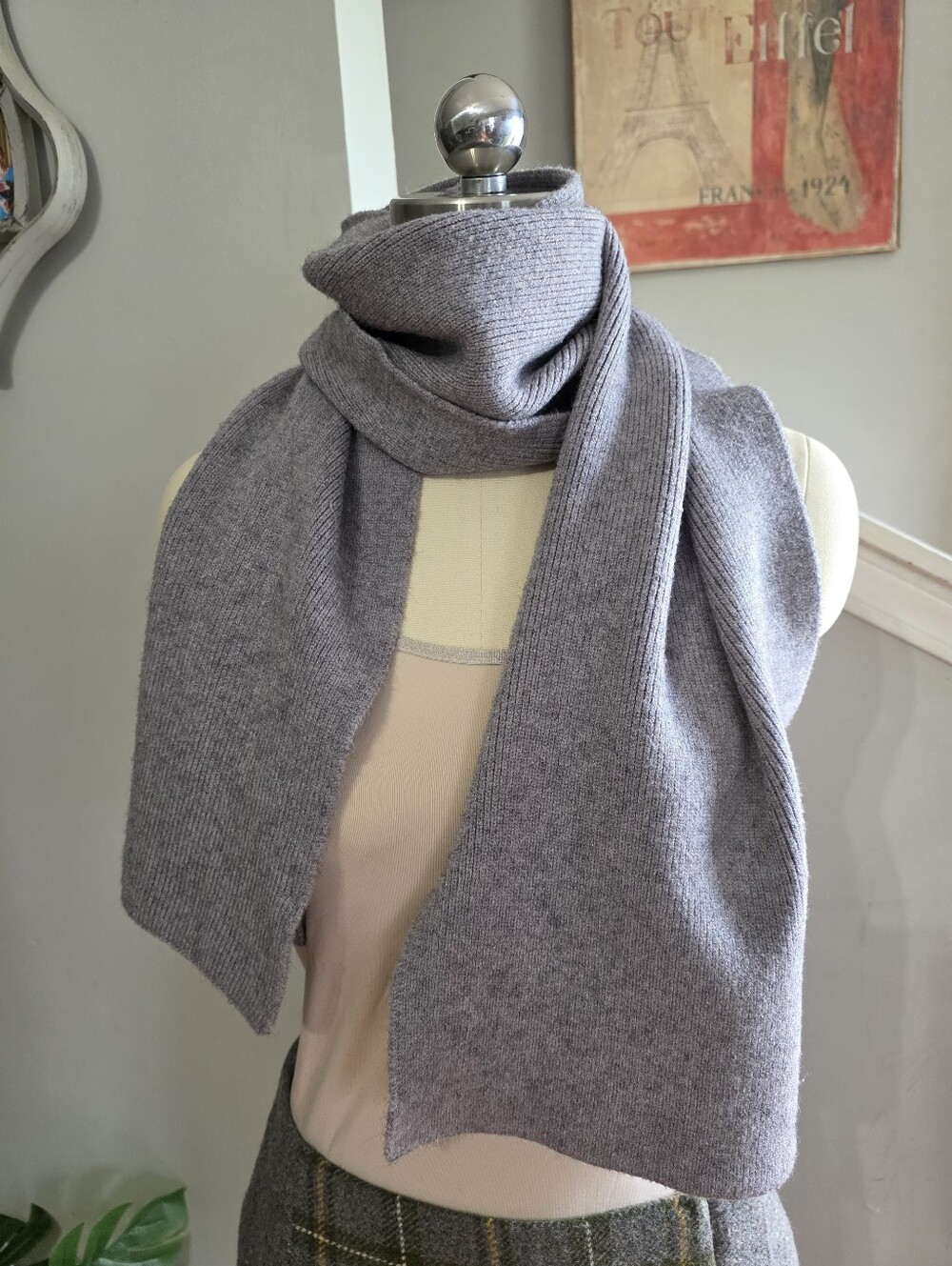 Westloop Gray Scarf